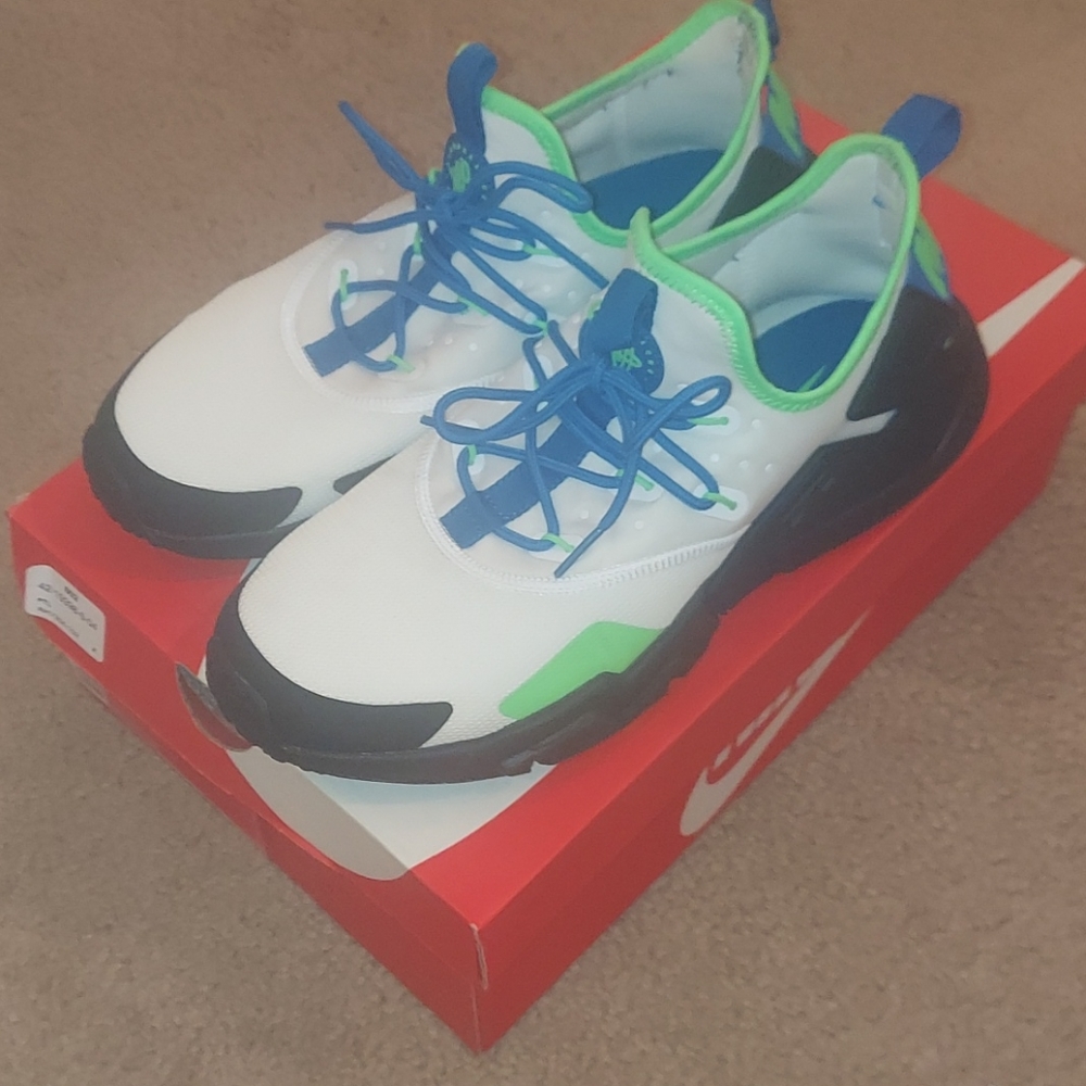 Nike Air Huarache Drift